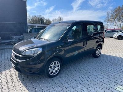 Gebraucht Fiat Doblò Lounge 95 PS (69 kW) 2015 Schwarz Van / Kleinbus