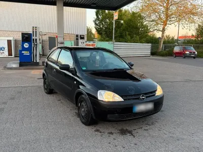 Gebraucht Opel Corsa 58 PS (42 kW) 2001 Schwarz Kleinwagen