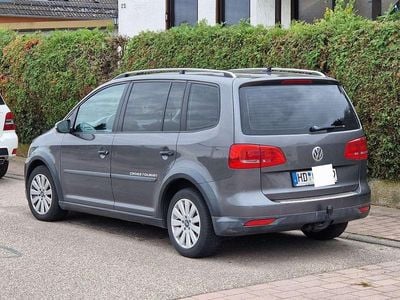 VW Touran Cross