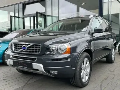 Używany Volvo XC90 Momentum 200 KM (147 kW) 2014 Szary SUV