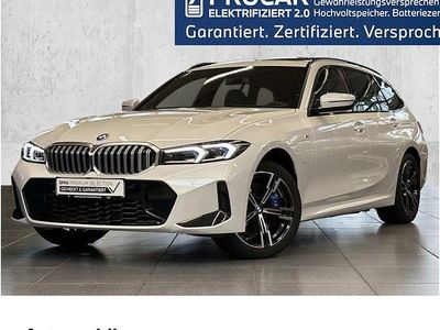 Mineralweiß Gebraucht 2024 BMW 330e M Sport Kombi | 46.390 € (Superpreis)