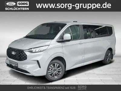 Gebraucht Ford Tourneo Titanium 136 PS (100 kW) 2025 Fancygrau Van / Kleinbus