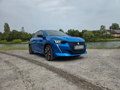 Gebraucht Peugeot 208 GT 100 kW (136 PS) 2022 Blau Kleinwagen