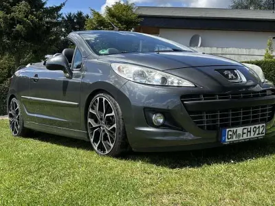 Gebraucht Peugeot 207 Allure 120 PS (88 kW) 2013 Grau Cabrio