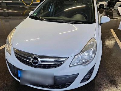 Weiß Gebraucht 2012 Opel Corsa Edition Kleinwagen | 6.970 € (Teuer)