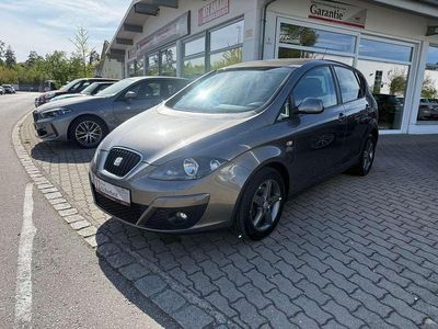 Usado Seat Altea 4You 125 HP (91 kW) 2014 Cinzento Monovolume