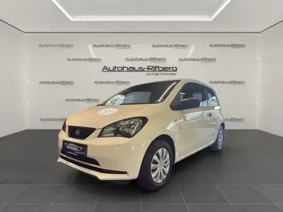 Używany Seat Mii Reference 60 KM (44 kW) 2018 Biały Hatchback
