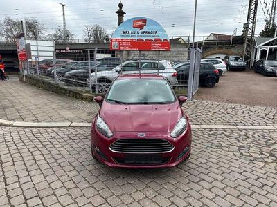 Gebraucht Ford Fiesta Trend 82 PS (60 kW) 2013 Rot Kleinwagen