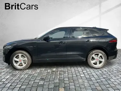 Gebraucht Jaguar F-Pace R-Dynamic 300 PS (220 kW) 2022 Santorini black / light oyster SUV