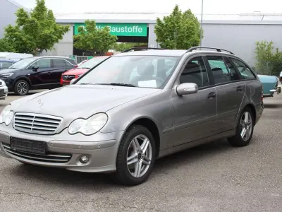 Gebraucht Mercedes C200 163 PS (119 kW) 2006 Cubanitsilber  metallic Kombi