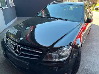 Second-hand Mercedes C220 231 CP (169 kW) 2012 Negru Break