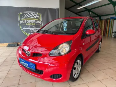 Gebraucht Toyota Aygo City 68 PS (50 kW) 2009 Rot Kleinwagen
