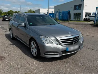 Gebraucht Mercedes E200 Avantgarde 136 PS (100 kW) 2011 Silber Kombi