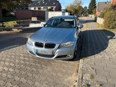 Gebraucht BMW 318 143 PS (105 kW) 2011 Andere farben Kombi