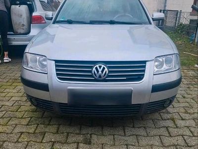 Second-hand VW Passat 2000 Argintiu Break