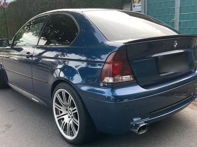 BMW 325