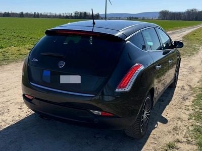 Gebraucht Lancia Delta 200 PS (147 kW) 2011 Schwarz Kleinwagen