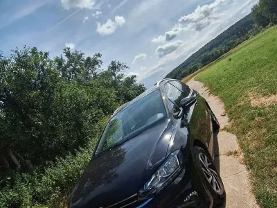 Gebraucht VW Golf Sportsvan 131 PS (96 kW) 2019 Schwarz Van / Kleinbus