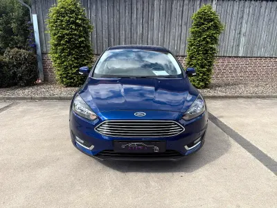 Gebraucht Ford Focus Titanium 125 PS (91 kW) 2017 Blau Kombi