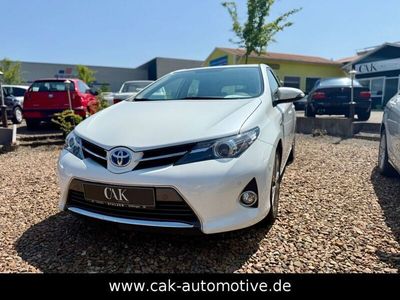 Toyota Auris Hybrid
