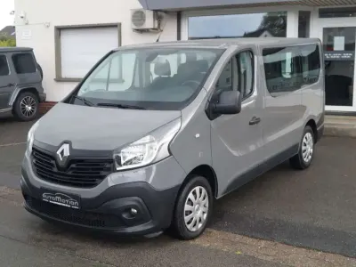 Gebraucht Renault Trafic Expression 121 PS (88 kW) 2019 Grau Van / Kleinbus