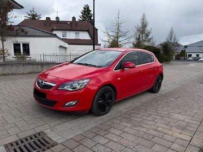 Gebraucht Opel Astra Cosmo 110 PS (80 kW) 2010 Rot Limousine