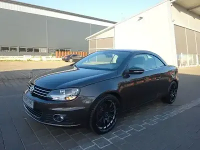 Gebraucht VW Eos Exclusive 160 PS (117 kW) 2011 Braun Cabrio