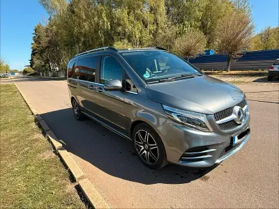 Gebraucht Mercedes V300 AMG line 239 PS (175 kW) 2019 Grau Van / Kleinbus