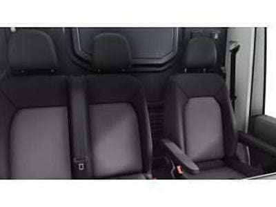 Neu VW Crafter 140 PS (102 kW) 2026 Weiß (candyweiß) Van