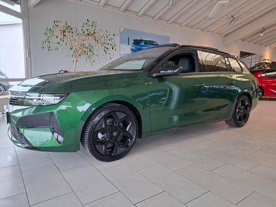 Neu Opel Astra Ultimate 145 PS (106 kW) 2026 Grün Kombi