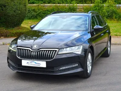 Gebraucht Skoda Superb Ambition 150 PS (110 kW) 2021 Schwarz Kombi