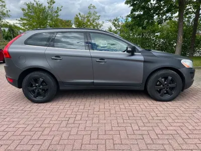 Używany Volvo XC60 Summum 163 KM (119 kW) 2009 Srebrny SUV
