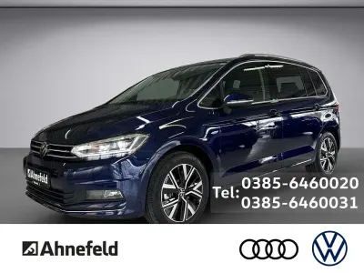 Gebraucht VW Touran Highline 150 PS (110 kW) 2026 Blau Van / Kleinbus