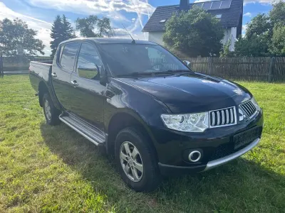 Gebraucht Mitsubishi L200 136 PS (100 kW) 2013 Schwarz Pickup