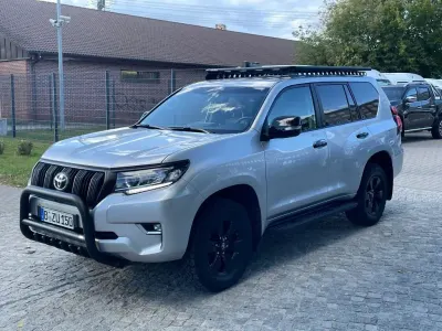 Gebraucht Toyota Land Cruiser 177 PS (130 kW) 2019 Silber (metallic) SUV