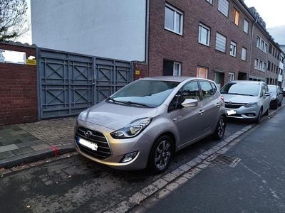 Usata Hyundai i20 Space 125 CV (91 kW) 2019 Beige Utilitaria