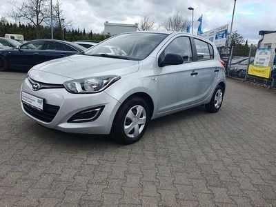 Gebraucht Hyundai i20 Edition 86 PS (63 kW) 2014 Silber Kleinwagen