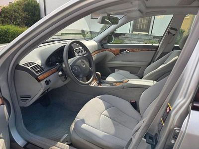 Mercedes E240