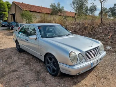 Brugt Mercedes E420 279 HK (205 kW) 1997 Sølv Sedan