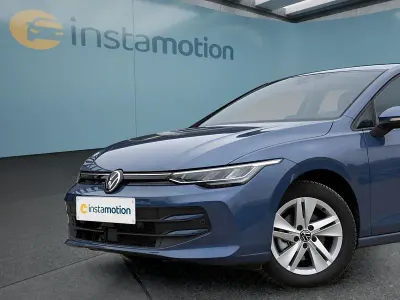 Usata VW Golf VIII 150 CV (110 kW) 2025 Blu Utilitaria