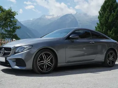 Gebraucht Mercedes E220 AMG 194 PS (142 kW) 2019 Grau Coupé