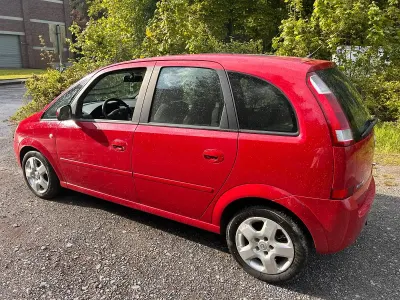 Używany Opel Meriva 2004 Czerwony Minivan