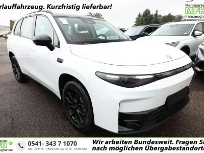 Nouă Leapmotor C10 439 kW (598 CP) 2026 Alb SUV