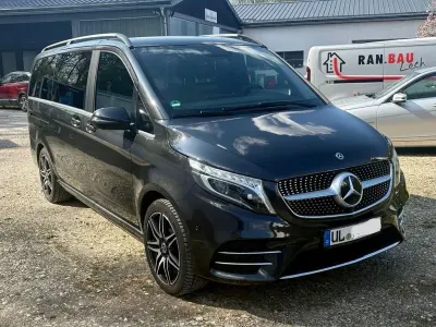 Usata Mercedes V300 Avantgarde 239 CV (175 kW) 2021 Grigio Monovolume