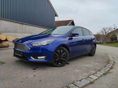 Gebraucht Ford Focus 125 PS (91 kW) 2014 Blau Limousine