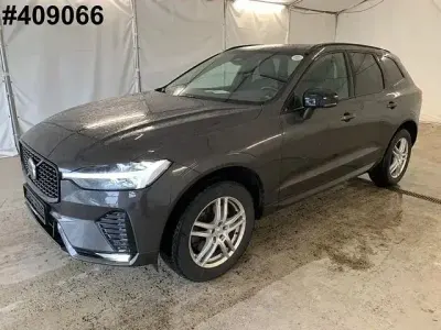 Gebraucht Volvo XC60 Plus 197 PS (144 kW) 2023 Platinum grey / metallic SUV