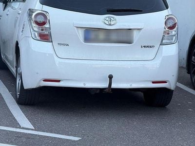 Second-hand Toyota Verso Life 150 CP (110 kW) 2011 Alb Monovolum