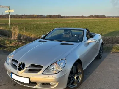 Second-hand Mercedes SLK200 163 CP (119 kW) 2004 Argintiu Cabrio