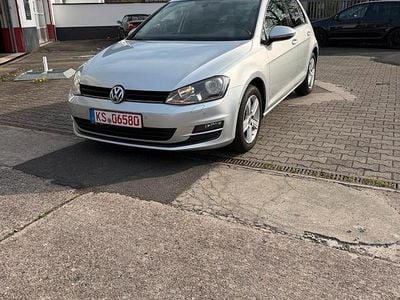 Second-hand VW Golf VII Comfortline 105 CP (77 kW) 2014 Argintiu Berlinǎ