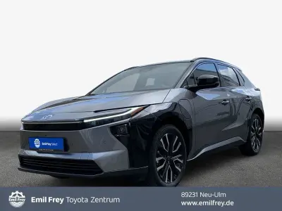 Usata Toyota bZ4X Lounge 252 kW (343 CV) 2026 Grigio SUV